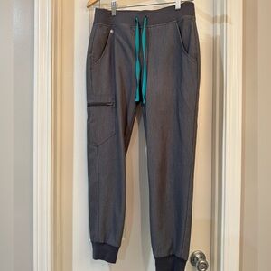 Zamora Figs Jogger xs petite